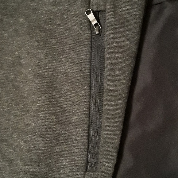 TRADED - Picture 2 of 4